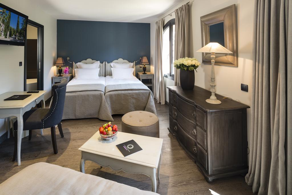Hostellerie Les Gorges De Pennafort Callas Szoba fotó