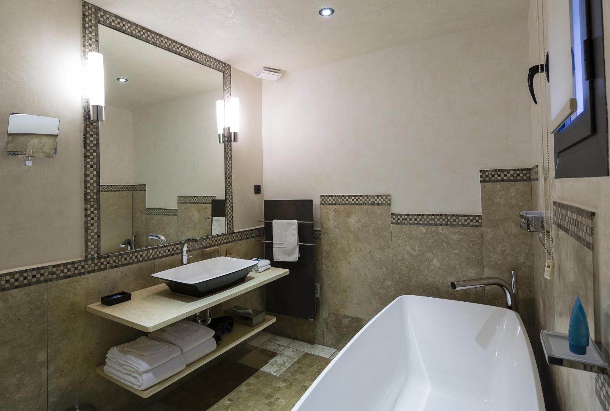 Hostellerie Les Gorges De Pennafort Callas Szoba fotó